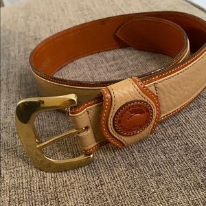 Dooney & Bourke belt
